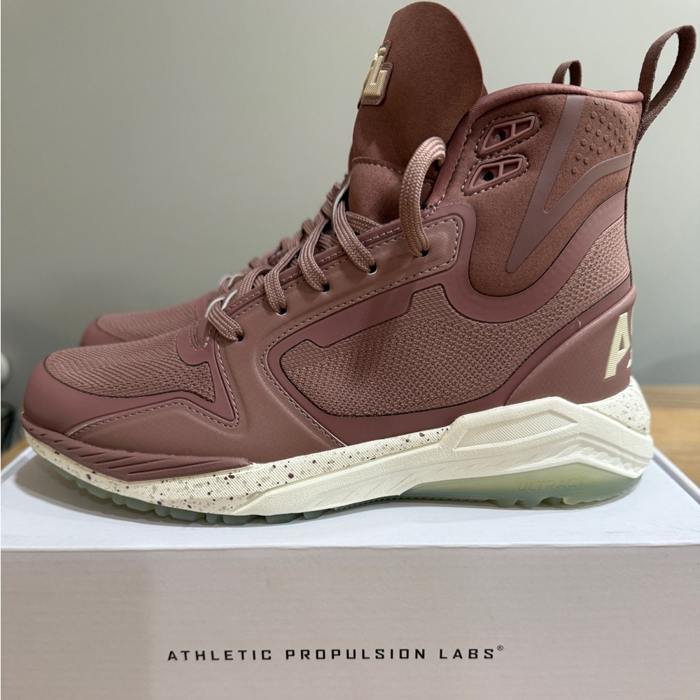 APL Women's Techloom Defender - Beachwood, Parchment, Ivory